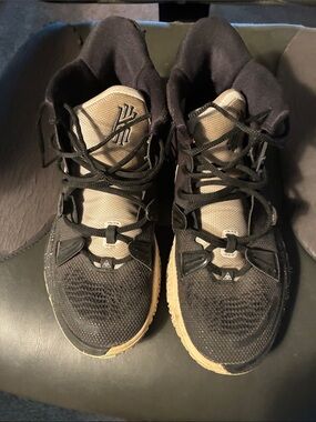 Men's Black and Tan Athletic Sneakers with Logo